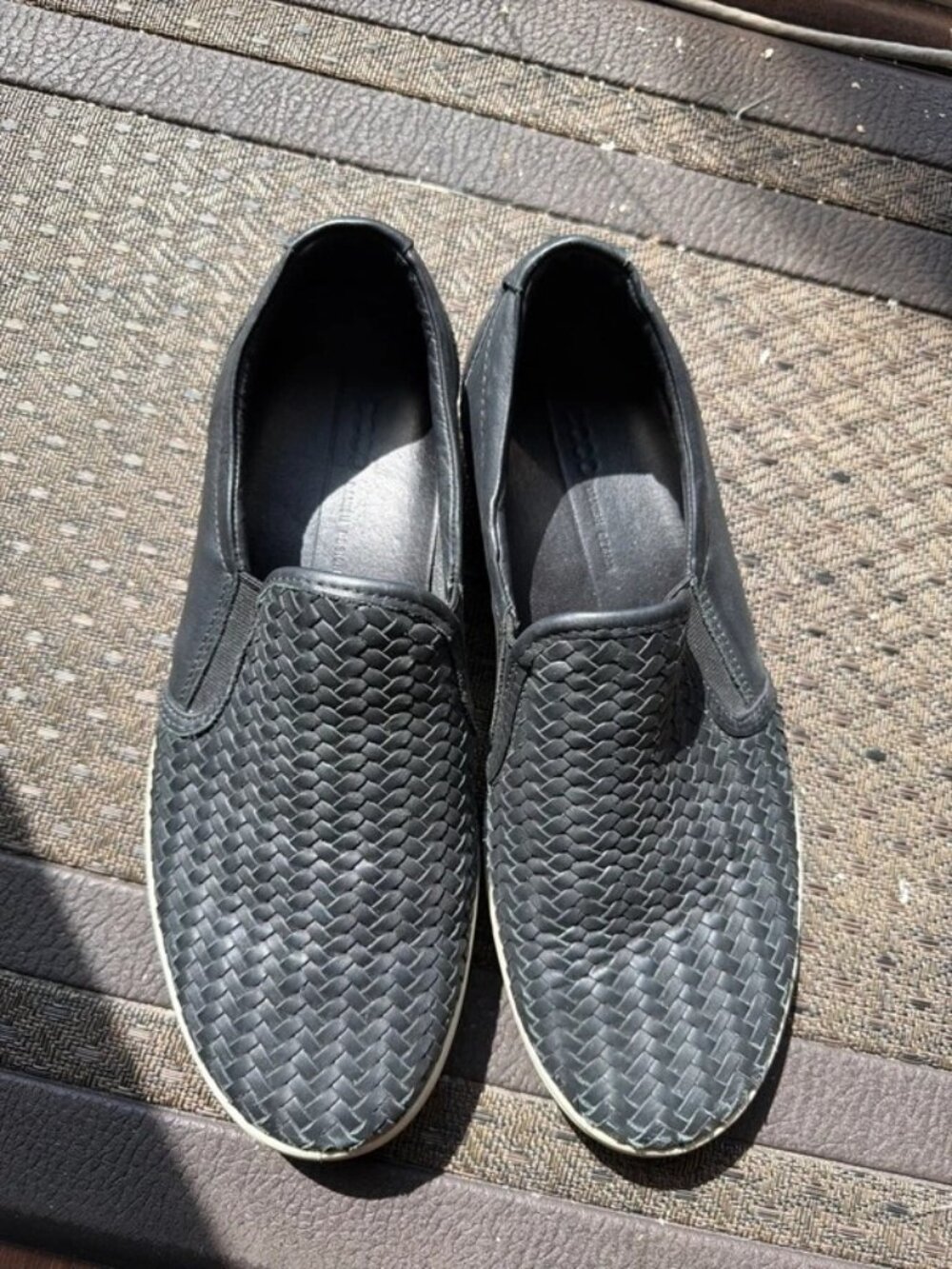 ECCO Black Woven Basket Weave Leather Sneaker Loafers Womens Size US 9 EU 40